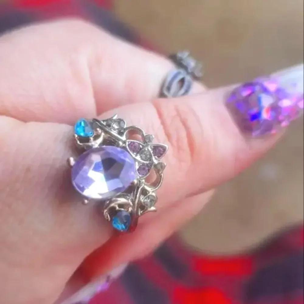 Exquisite vibrant boho ring sz 6